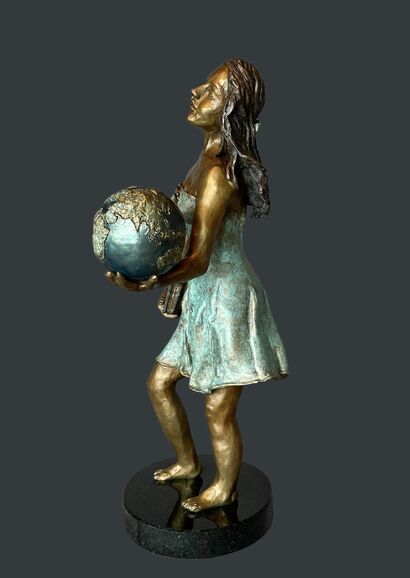 Lady N - a Sculpture & Installation Artowrk by THALZ